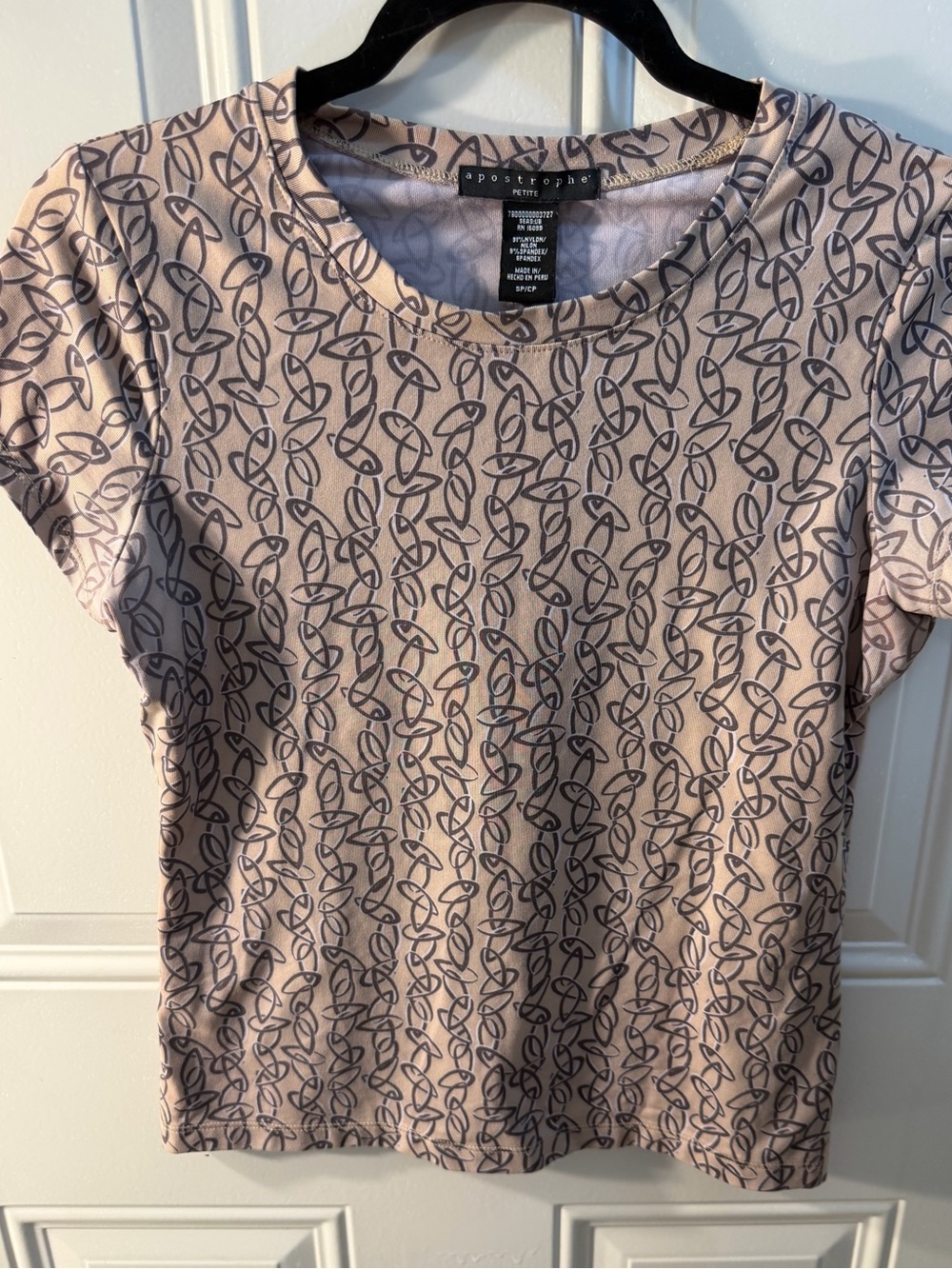 Apostrophe Tan and brown Tee with Abstract Chain Print